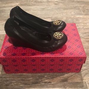 Tory Burch Caroline Wedges - black
